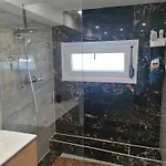 Près De L'aéroport De Habitación en casa particular