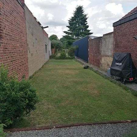 Près De L'aéroport De Alloggio in famiglia Charleroi