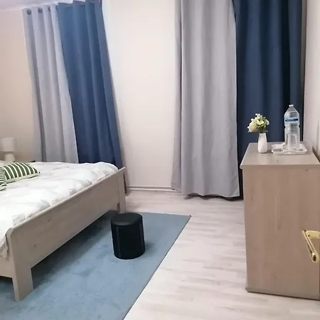 Près De L'aéroport De Alloggio in famiglia