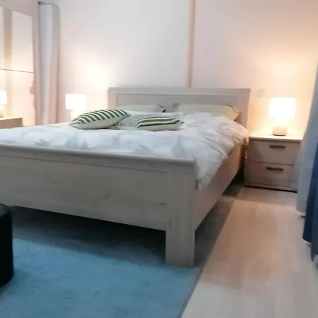 Près De L'aéroport De Alloggio in famiglia