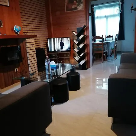 Pres De L'aeroport De Homestay Charleroi