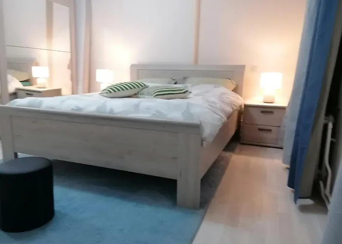 Pres De L'aeroport De בית אירוח