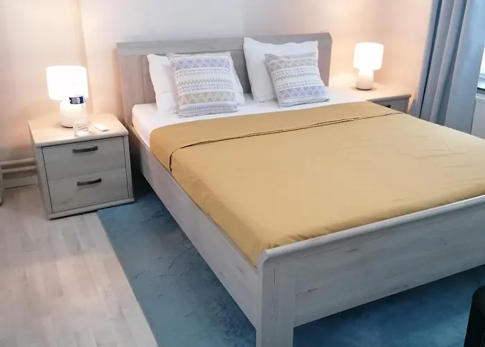 Pres De L'aeroport De בית אירוח *